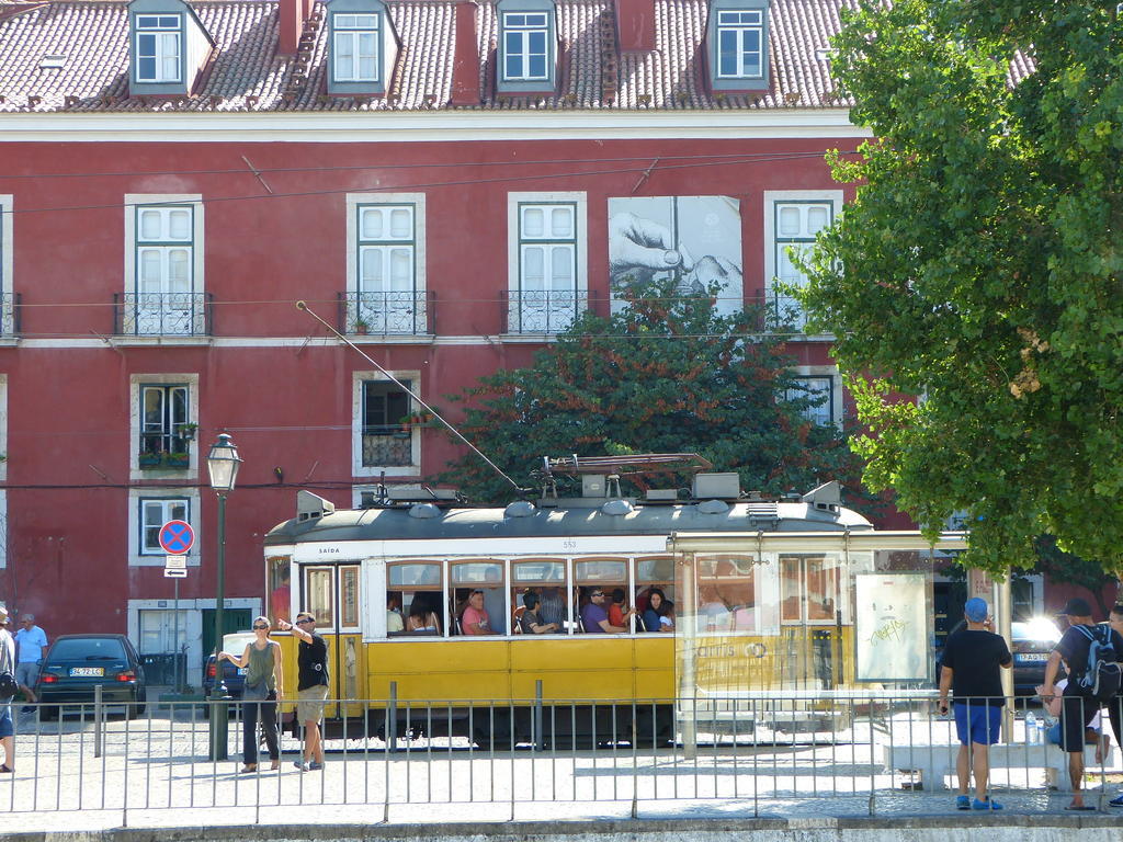 Bairrus Lisbon Apartments - Alfama Zewnętrze zdjęcie